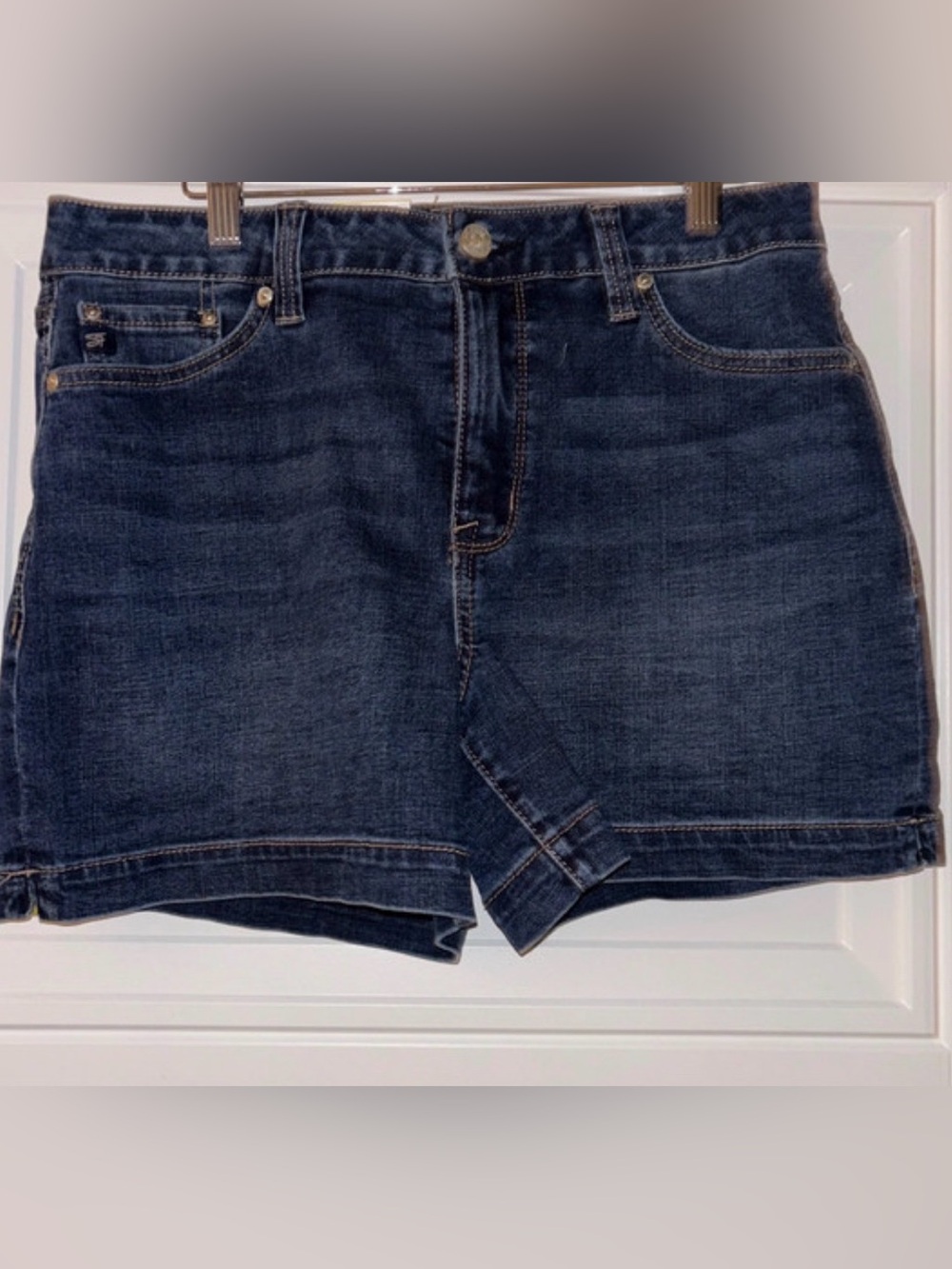 Seven7 High Rise Weekend Short Denim Shorts Blue Size 8 NWT